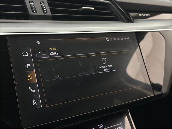 Audi e-tron 23 of 30