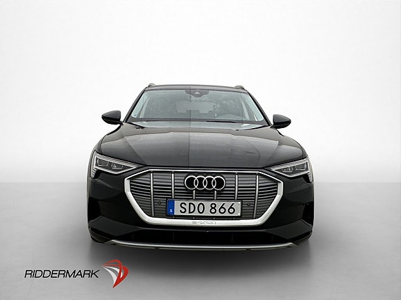 Audi e-tron 3 of 30