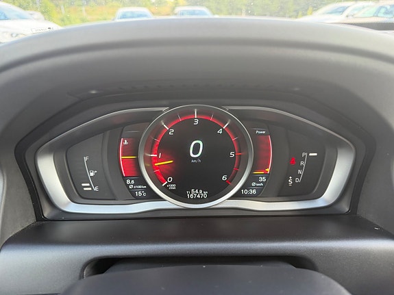 Volvo XC60 16 of 24