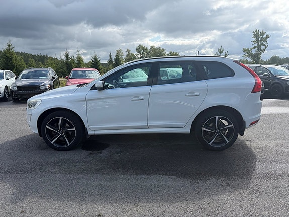 Volvo XC60 2 of 24