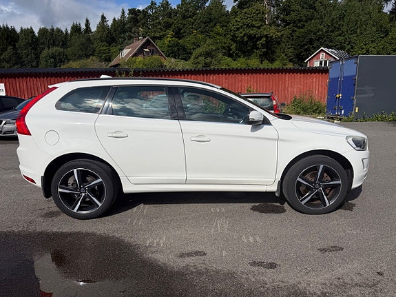 Volvo XC60 6 of 24
