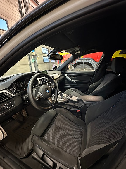 BMW 320d 5 of 8