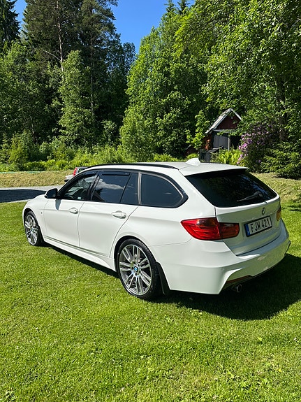 BMW 320d 4 of 8