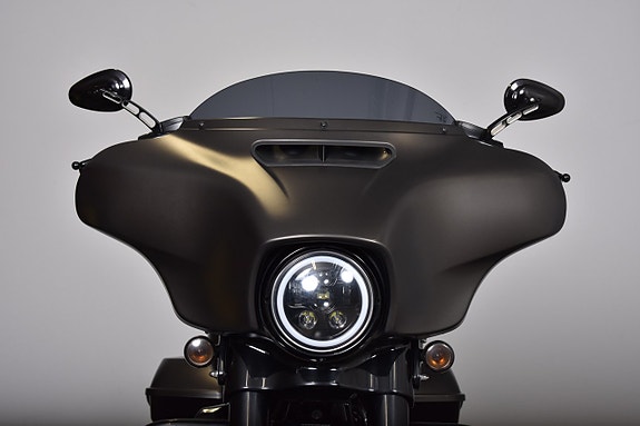 Harley-Davidson Street Glide Special Cobra slipon / 12 Tum styre / Sissybar / Värmehandtag 19 of 19