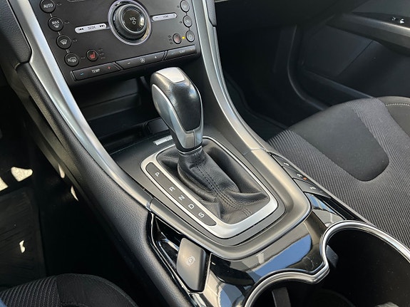 Ford Mondeo 15 of 26