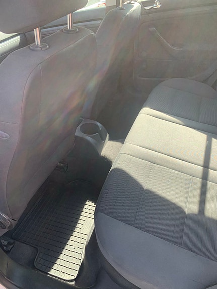 Volkswagen Golf V 2 of 4