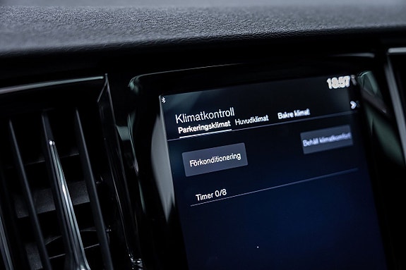 Volvo V90 Cross Country 22 of 27