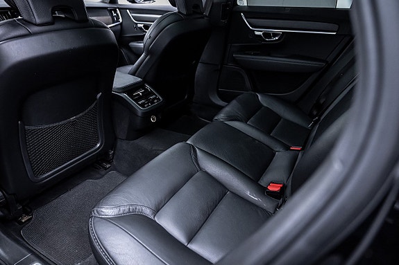 Volvo V90 Cross Country 24 of 27