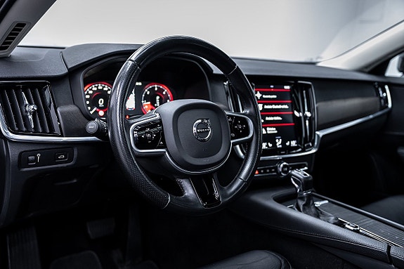Volvo V90 Cross Country 16 of 27