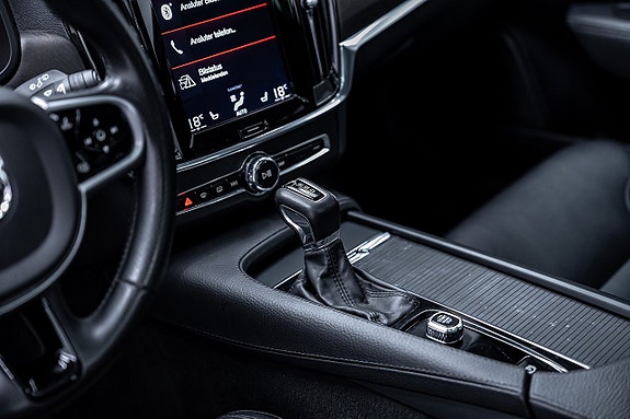 Volvo V90 Cross Country 17 of 27