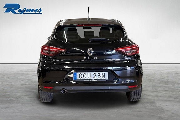 Renault Clio 14 of 19