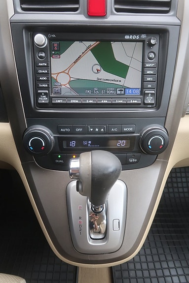 Honda CR-V 10 of 21