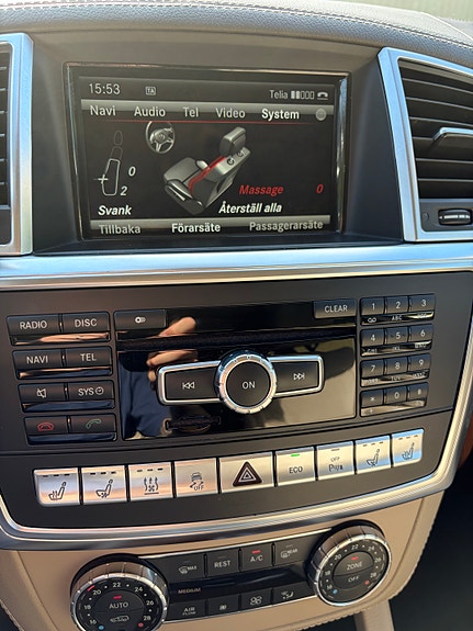 Mercedes-Benz GL500 11 of 12