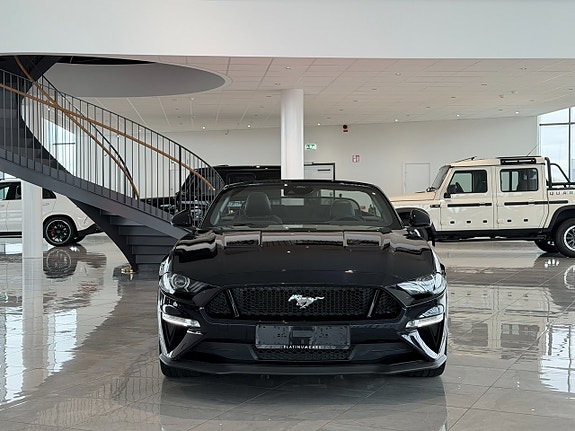 Ford Mustang 5 of 26