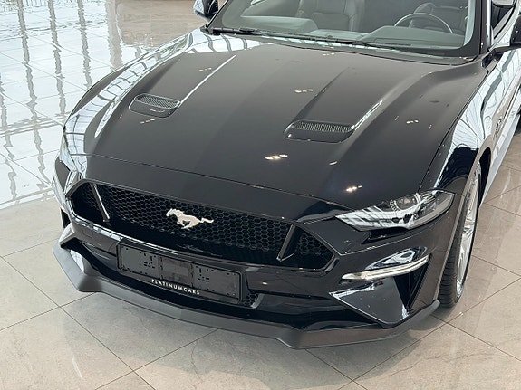 Ford Mustang 10 of 26