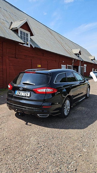 Ford Mondeo 4 of 12