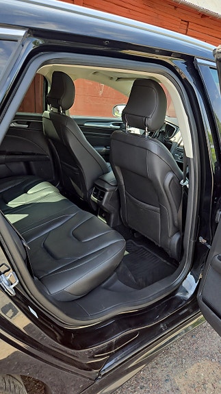 Ford Mondeo 9 of 12
