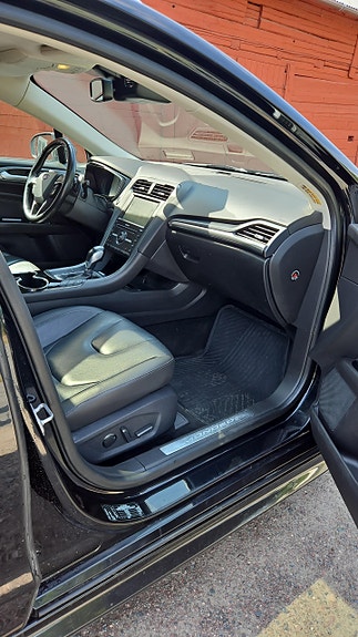 Ford Mondeo 6 of 12