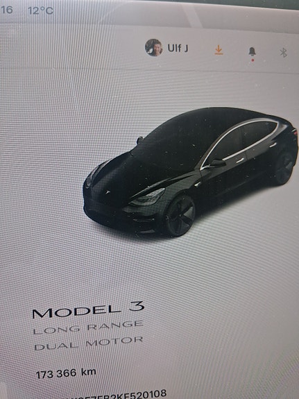 Tesla Model 3 7 of 7