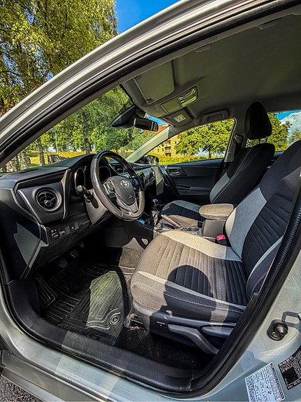 Toyota Auris 10 of 10