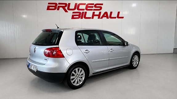 Volkswagen Golf V 5 of 12