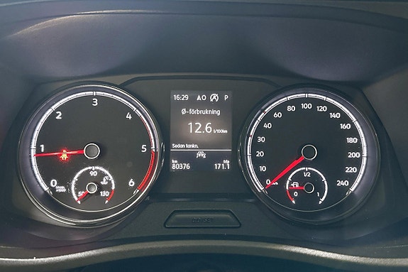 Volkswagen Transporter 10 of 16