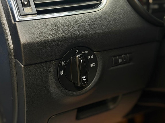 Skoda Octavia 16 of 22
