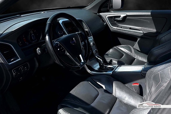 Volvo XC60 7 of 11