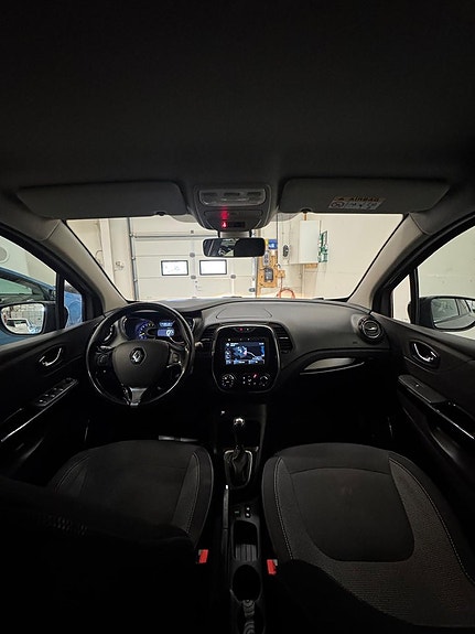 Renault Captur 8 of 16