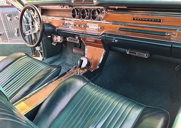 Pontiac Grand Prix 23 of 28