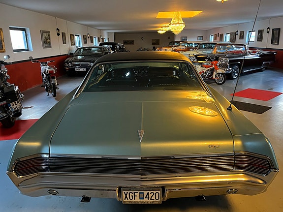 Pontiac Grand Prix 7 of 28