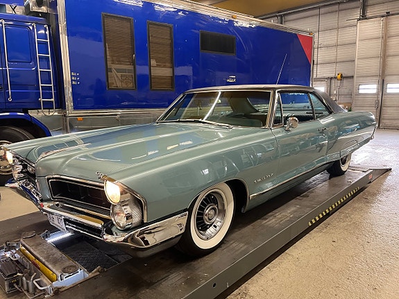 Pontiac Grand Prix 16 of 28