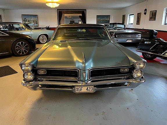 Pontiac Grand Prix 3 of 28