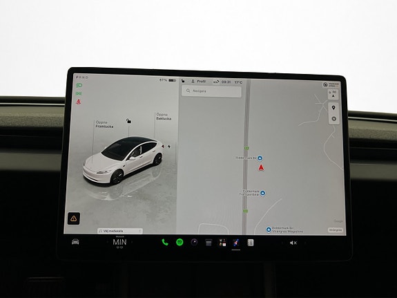 Tesla Model 3 18 of 30