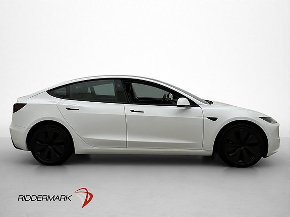Tesla Model 3 5 of 30
