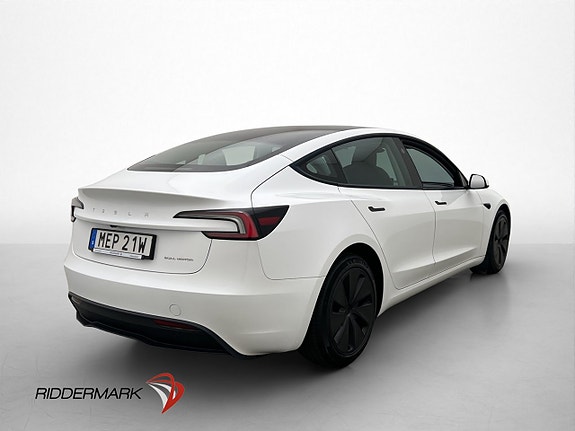 Tesla Model 3 6 of 30
