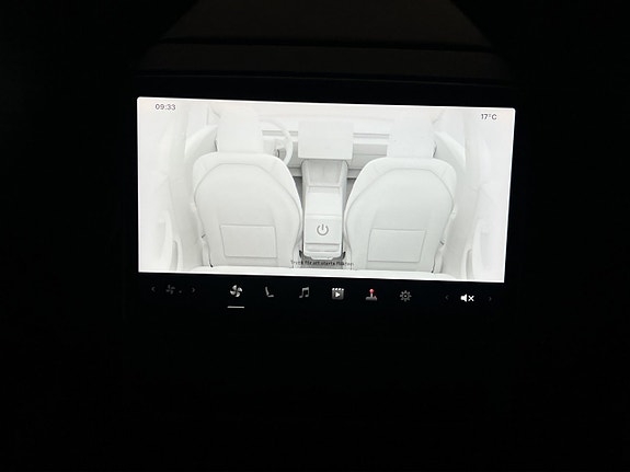 Tesla Model 3 29 of 30