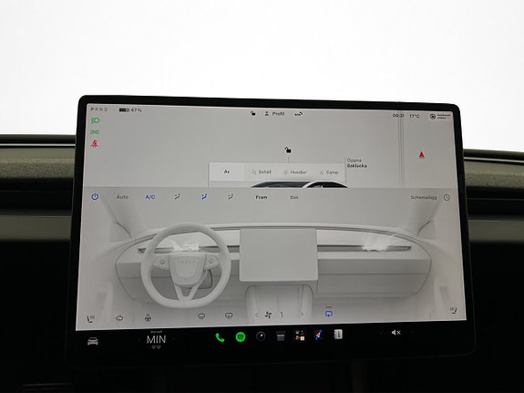 Tesla Model 3 20 of 30