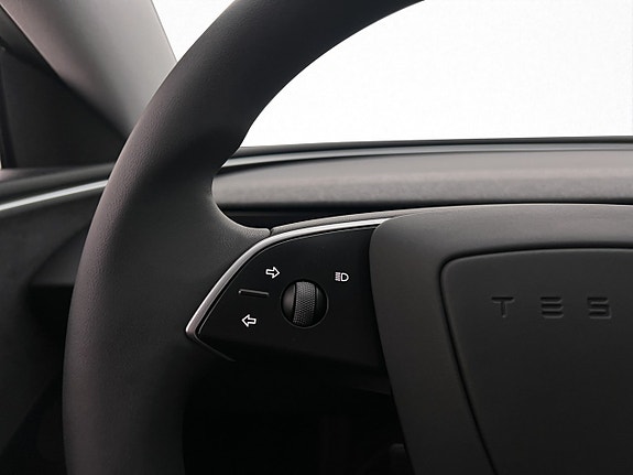 Tesla Model 3 14 of 30