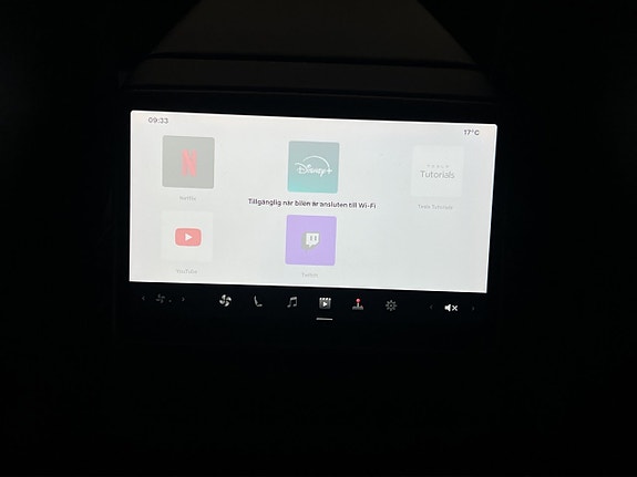 Tesla Model 3 28 of 30