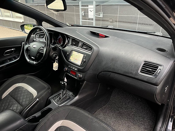 Kia Ceed 11 of 24