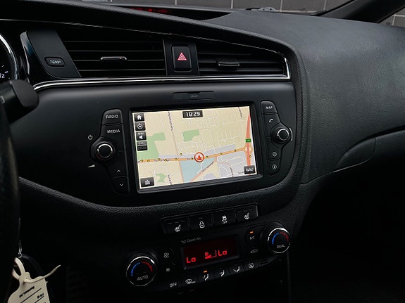 Kia Ceed 14 of 24