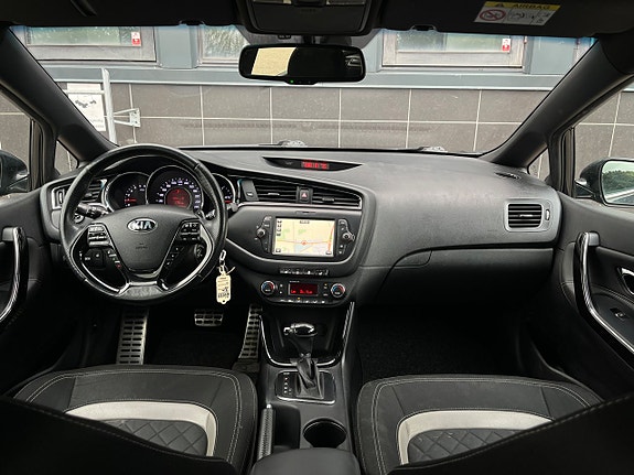 Kia Ceed 12 of 24