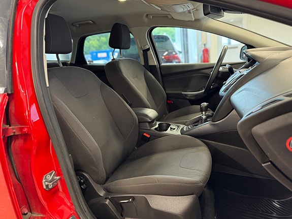 Ford Focus 9 of 23