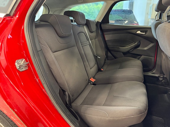 Ford Focus 10 of 23