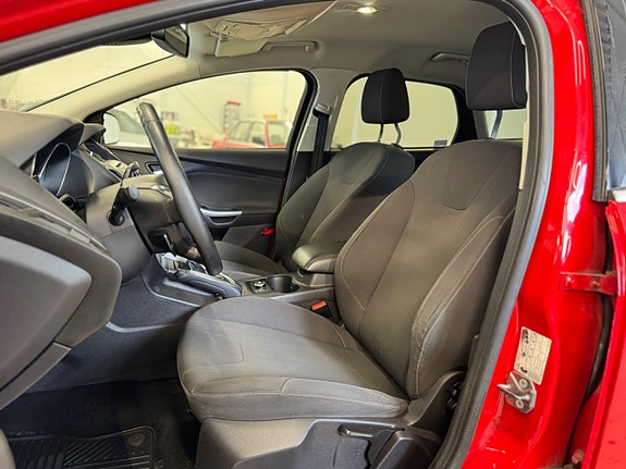 Ford Focus 13 of 23