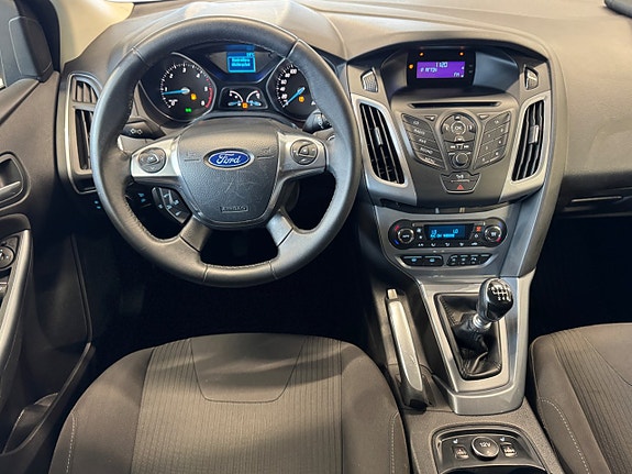 Ford Focus 14 of 23