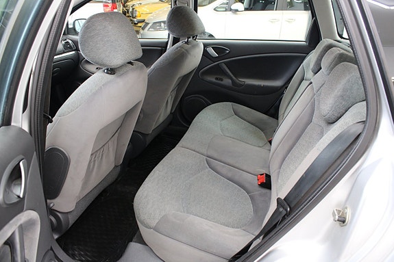 Citroen C5 10 of 12