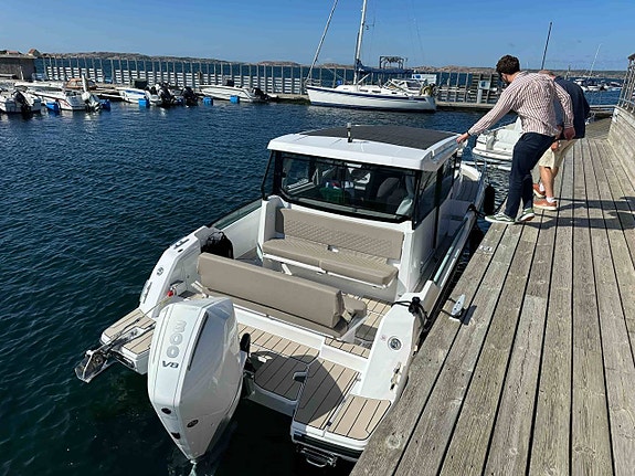 NORDKAPP 830 COUPE | Mercury V8-300hk | Demo/fotobåt 11 of 12
