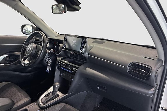 Toyota Yaris Cross 8 of 12